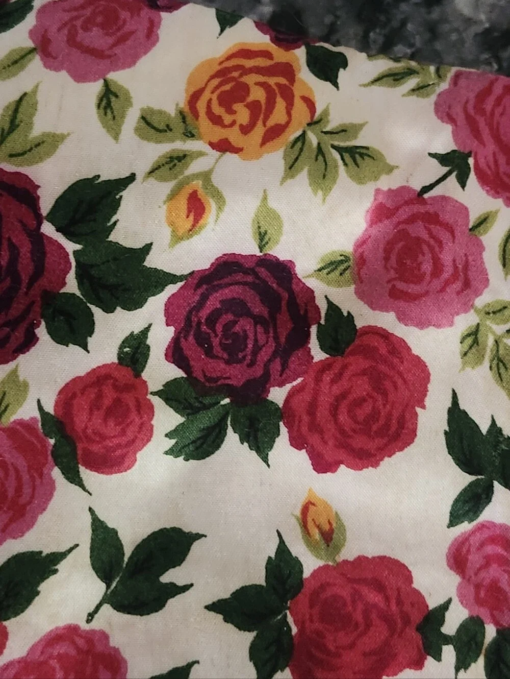 Vtg MCM Celebrity New York Floral Rose Print Kiss-Lock Coin Purse - Pink/Red